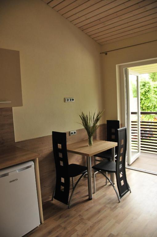 Apartamentai Trys Pusys Šventoji Exterior foto