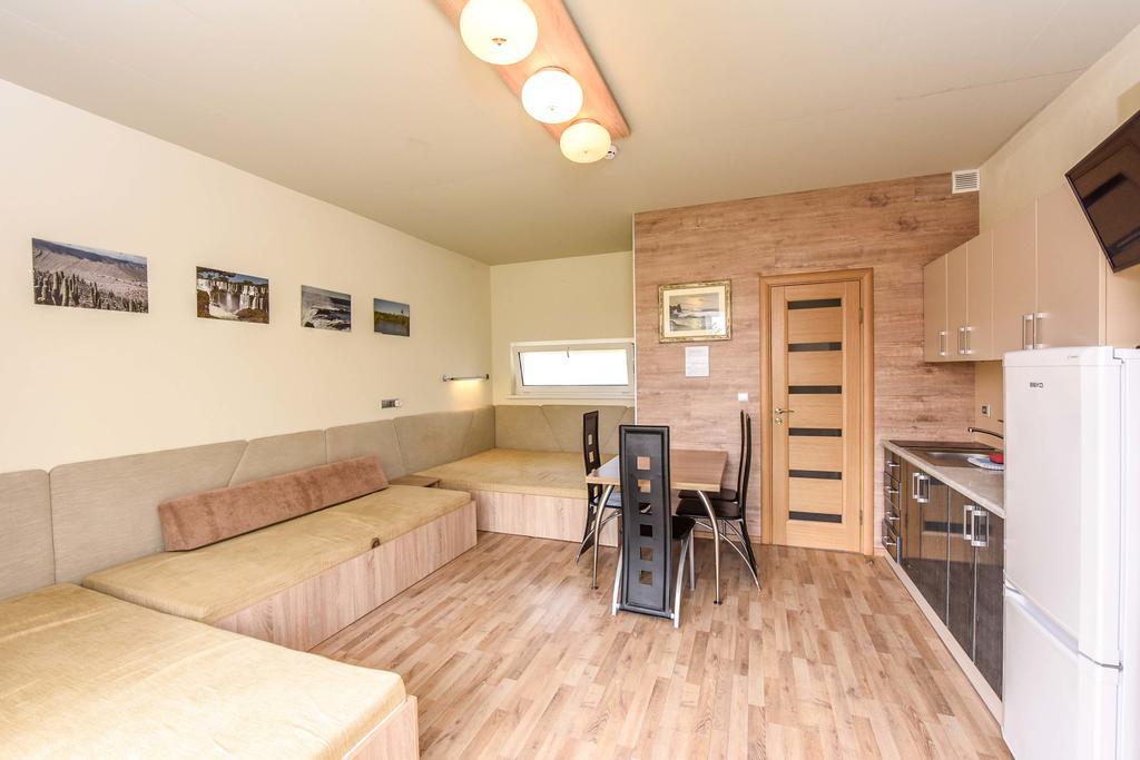 Apartamentai Trys Pusys Šventoji Exterior foto