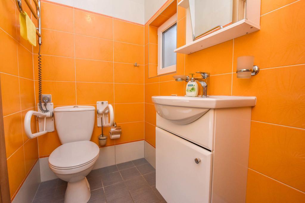 Apartamentai Trys Pusys Šventoji Exterior foto