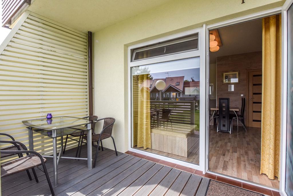 Apartamentai Trys Pusys Šventoji Exterior foto